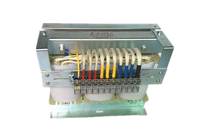 三相變壓器的組成材料有哪些？