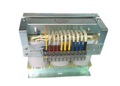 三相變壓器?能起哪些保護(hù)作用？